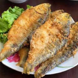 Ikan Bandeng Presto Goreng