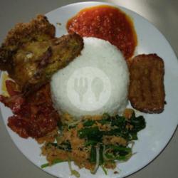 Nasi Bancakan Ayam Warung Dara