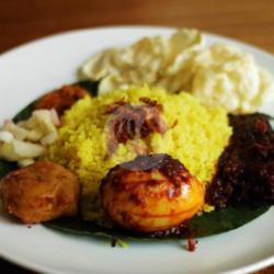 Nasi Kuning Banjar Ayam