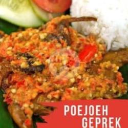 Nasi Puyuh Geprek