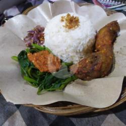 Nasi Kepala Goreng Bumbu Betutu