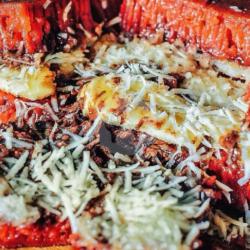 Red Velvet Pisang Keju Coklat