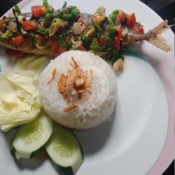 Ikan Gembung Rebus Acar Nasi