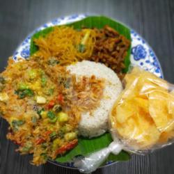 Nasi Uduk Betawi   Telur Dadar (bebek)