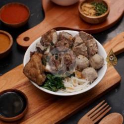 Bihun Bakso Urat Special Tulang Rusuk