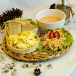 Oatbread Chicken Salad