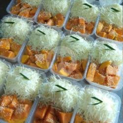 Sticky Rice Mango Toping Keju