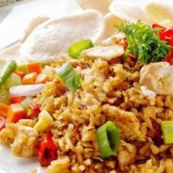 Nasi Goreng Spesial Komplit(udang,cumi,ayam, Bakso,acar,kerupuk)