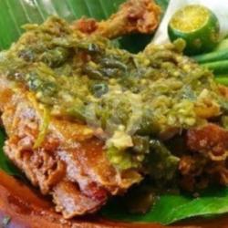 Ayam Geprek Sambal Hijau Ala Carte   Ice Lemon Tea