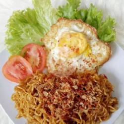 Indomie   Ayam Penyet   Telur  Sosis  Nasi