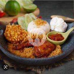 Nasi Ayam Penyet Bakwan Jagung Sambel Jontor