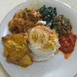 4 Paket Nasi Ayam Gulai Kapau (ayam Dibungkus)