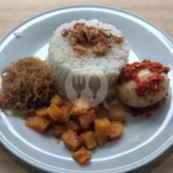 E.nasi Uduk  Balado Kentang   Bihun   Telur