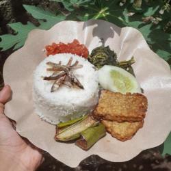 Nasi Lalapan Tempe