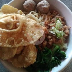 Yamie Ayam Bakso Pangsit Goreng