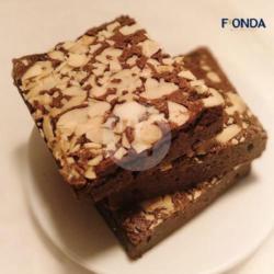 Brownies Panggang Almond