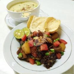 Soto Betawi Oseng Kikil Sapi Kuah Santan Susu