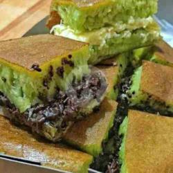 Martabak Coklat Kismis(pandan)