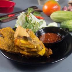 Ayam Penyet Pejantan Kremes