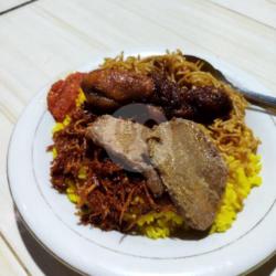 Nasi Kuning Ayam   Daging