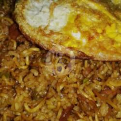 Nasi Goreng Mawut  Telur Dadar