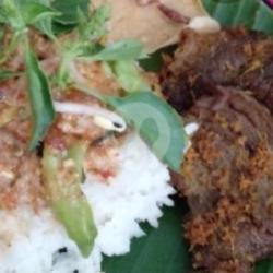 Nasi Pecel Daging Empal