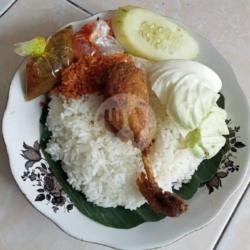 Paket Nasi Bebek Bumbu Kuning Polos