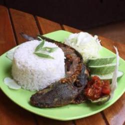 Paket Ekonomis Nasi  Lele  Sambel Lamongan  Lalap