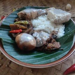 Nasi Gudeg Ayam Telur Tahu