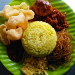 Nasi Kuning Special   Teh Manis