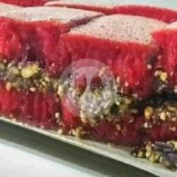 Red Velvet Campur Keju