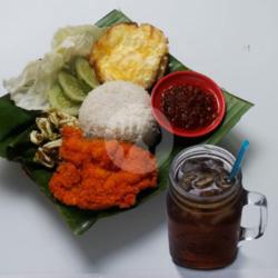 Nasi Chicken Katsu Telor Dadar   Es Teh Manis