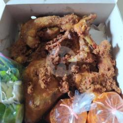 Akgor Lengkap (ayam Kampung Goreng)