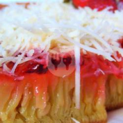 Martabak Strawberry Keju Susu