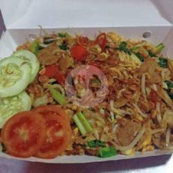 Kwetiaw Goreng Sosis Bakso