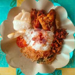 Nasi Uduk   Ayam Goreng Sayap