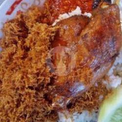 Ayam Goreng (dada/paha/sayap)