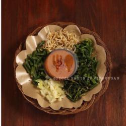 Pecel Sayur   Telur Rebus