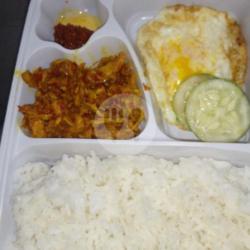 Nasi Ayam Suwir Bali