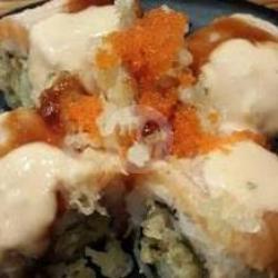 Crab Crispy Salmon Roll (6 Pcs)