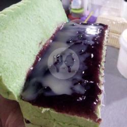 Roti Bakar Blueberry