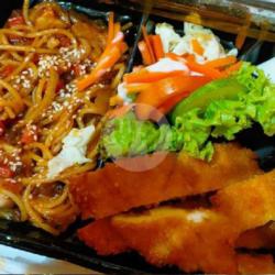 Spaghetti Bento Chicken Katsu