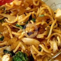 Kwetiaw Campur Mie Hokkian Goreng Babi