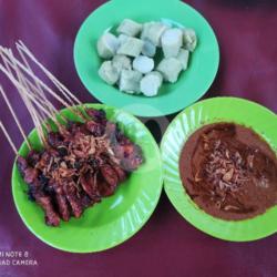 Sate Ayam Bumbu Kacang   Lontong