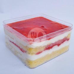 Strawberry Dessert Box