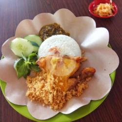 Nasi Ayam Kremes Sambel Teri