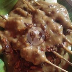 Sate Setengah Porsi