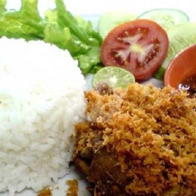 Nasi Putih Ayam kremes Tahu Tempe