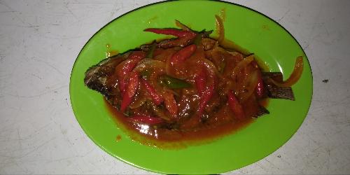 Warung Makan Al- Razaak (Soup Tomyam Seafood), R Wijaya