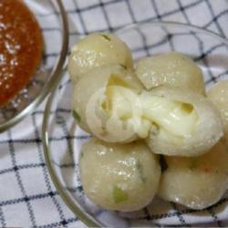 Cilok Keju Mozarela Sambal Kacang Pedas Atau Manis